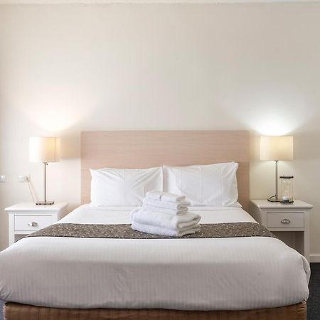 Adelaide Granada Motor Inn Dış mekan fotoğraf