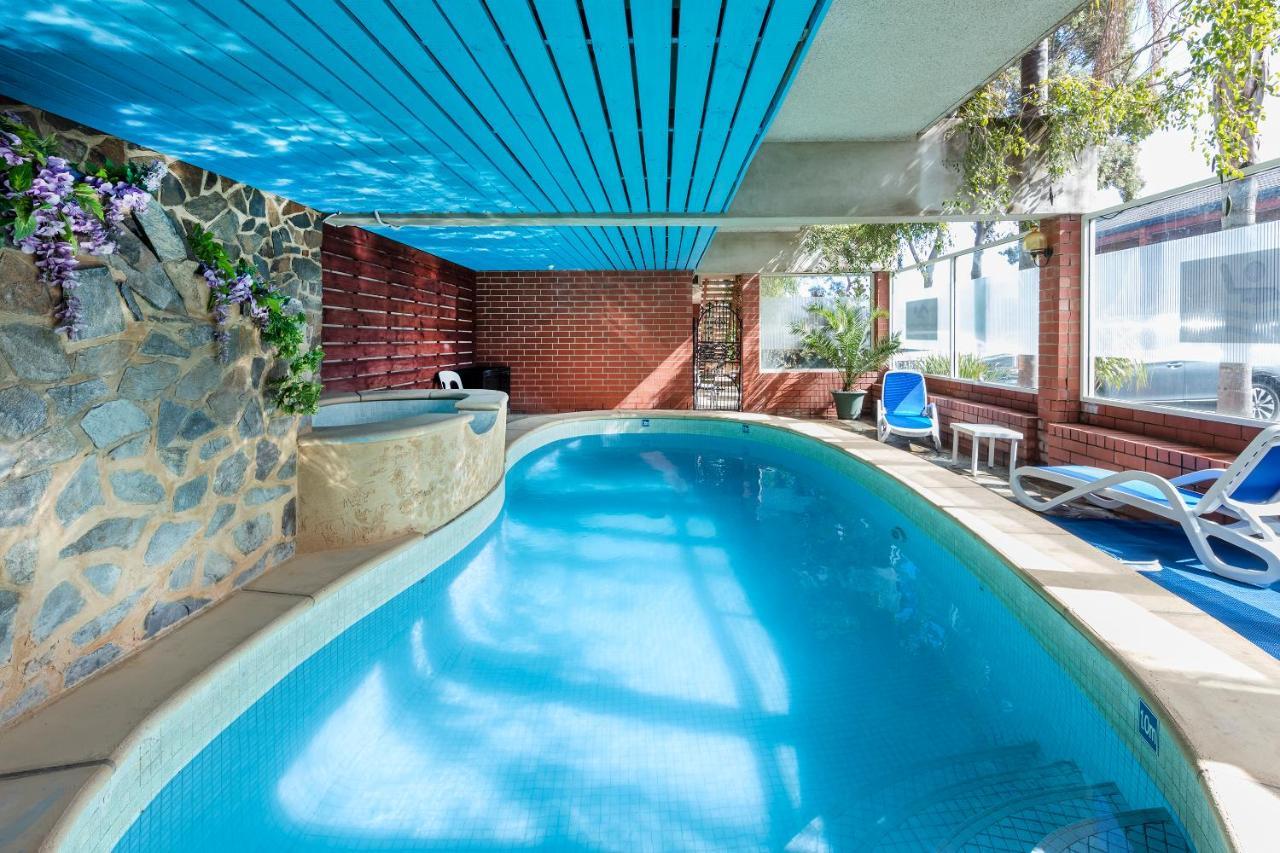 Adelaide Granada Motor Inn Dış mekan fotoğraf